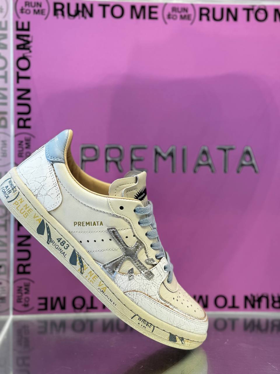 Premiata 3921