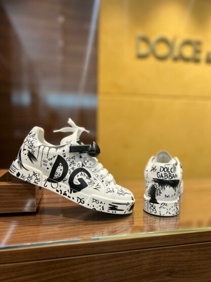 Dolce & Gabbana Outlets 87242