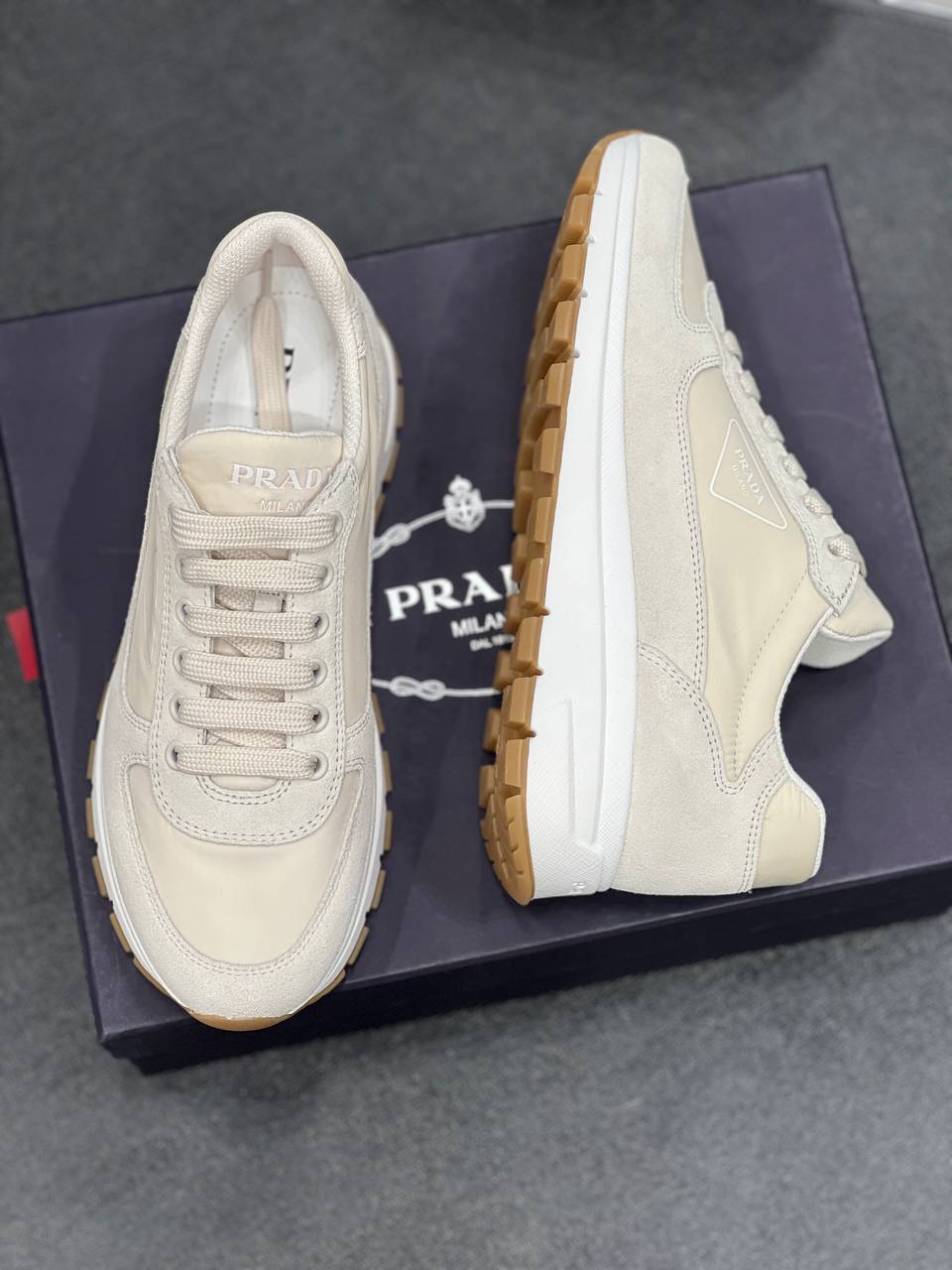 Prada Outlet 48010